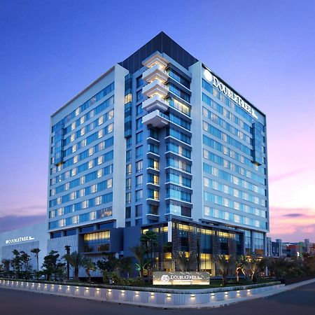 Doubletree By Hilton Jakarta Kemayoran Buitenkant foto