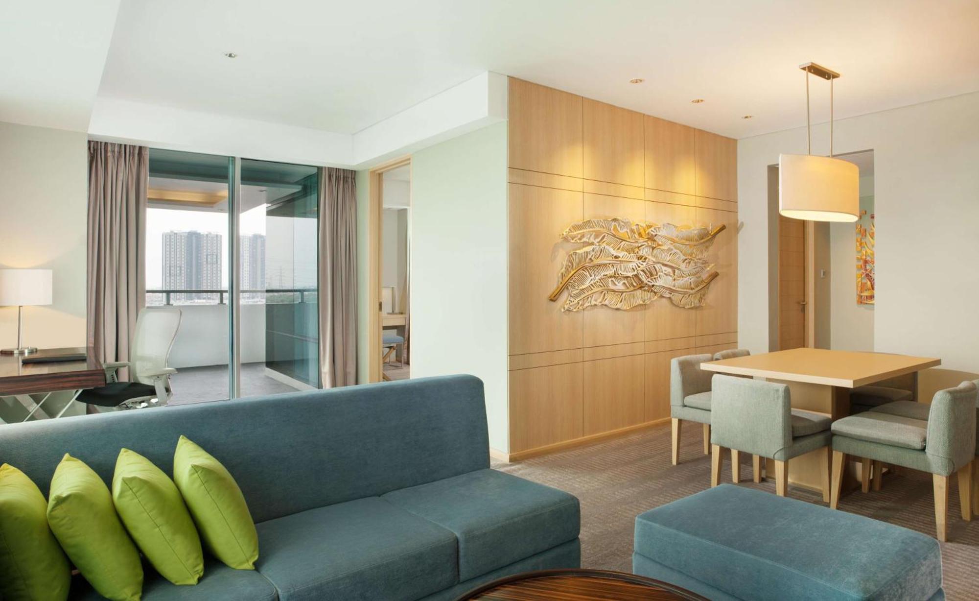 Doubletree By Hilton Jakarta Kemayoran Buitenkant foto