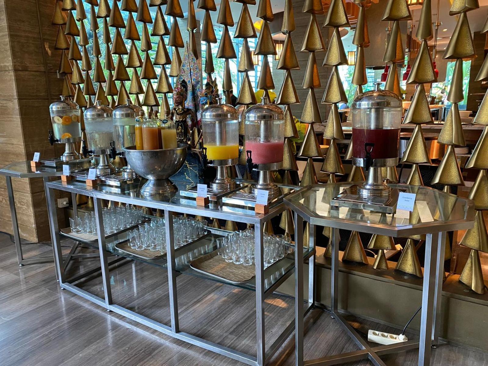 Doubletree By Hilton Jakarta Kemayoran Buitenkant foto