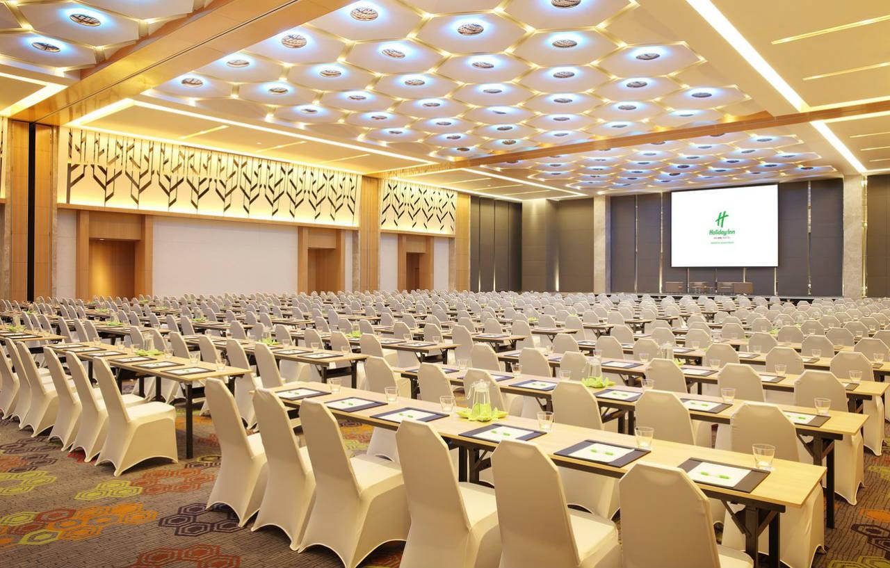 Doubletree By Hilton Jakarta Kemayoran Buitenkant foto